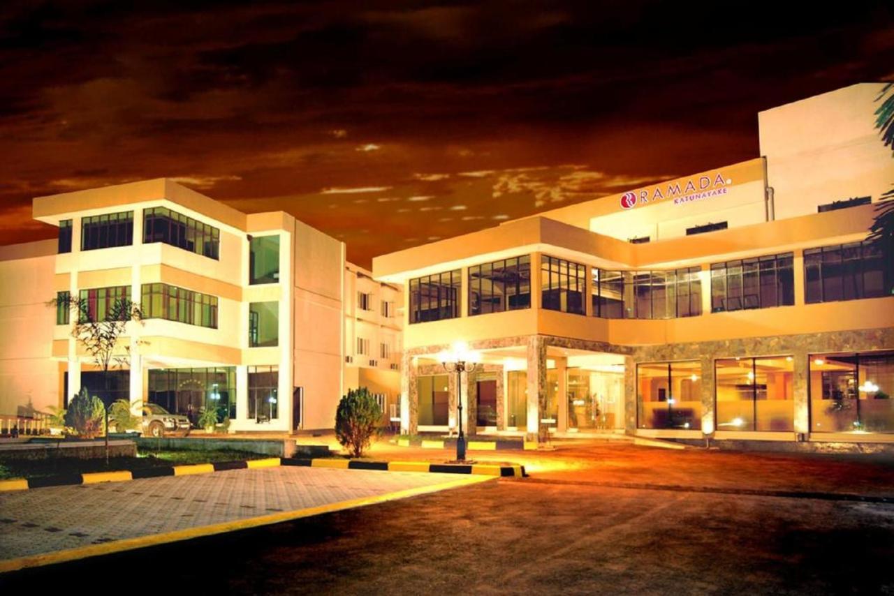 Ramada Katunayake Hotel Exterior photo